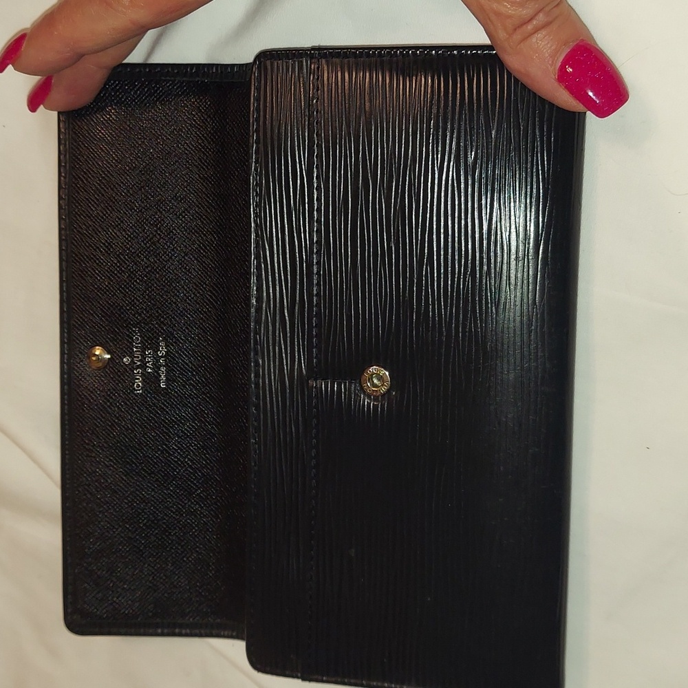 Louis Vuitton Porte Feuille Sara Black Epi Leather Long Wallet - Picture 3 of 10